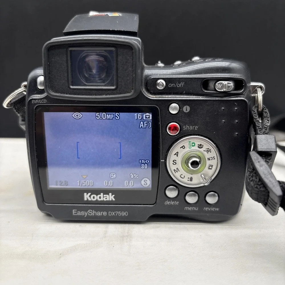 Kodak EasyShare 10X Digital Zoom Camera DX7590 5.0MP ~ Works Great! ~ Excellent!